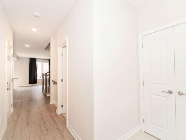 Townhouse for rent in Mulhurst Bay, Ontario