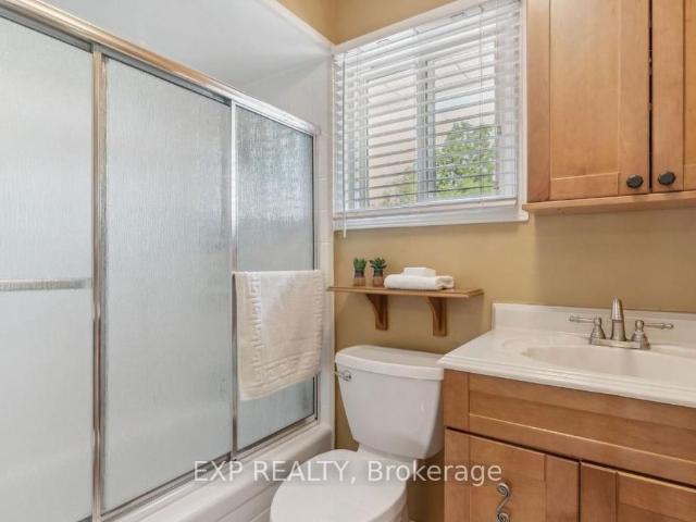 House for rent in Oakville, Golden Horseshoe