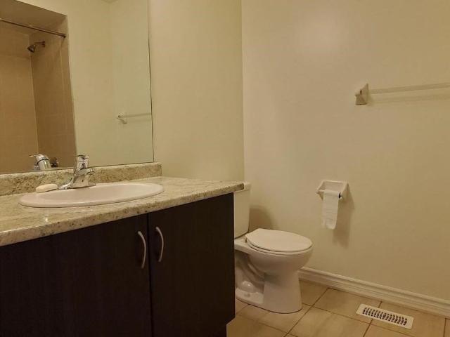Townhouse for rent in Georgina, Ontario