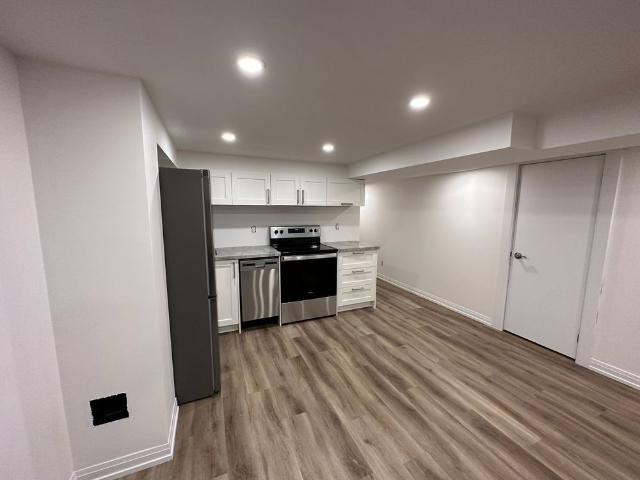 Apartment for rent in Toronto—St. Paul's, Toronto