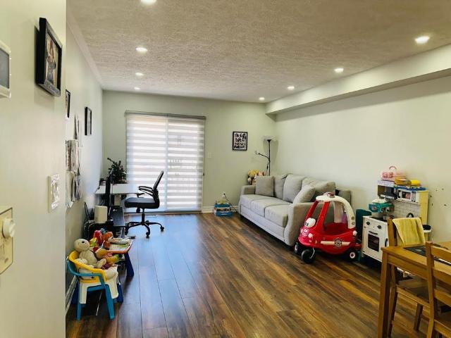 Townhouse for rent in County Of Brant, Ontario