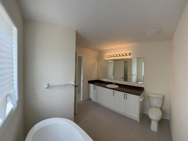 Townhouse for rent in Clarington, Golden Horseshoe