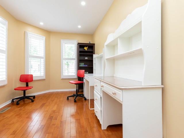 Townhouse for rent in Durham, Ontario