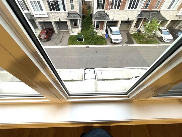 Townhouse for rent in Vincent, Hamilton