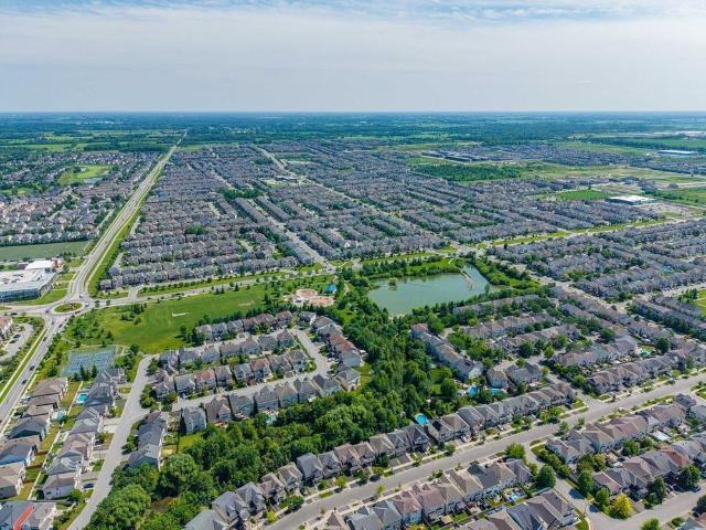 Townhouse for rent in Mulhurst Bay, Ontario