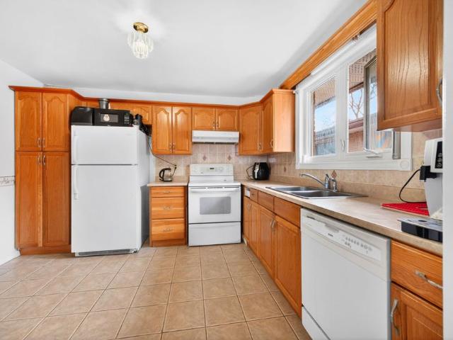 Apartment for rent in Mulhurst Bay, Ontario
