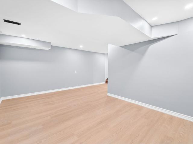 Townhouse for rent in Lampman, Hamilton