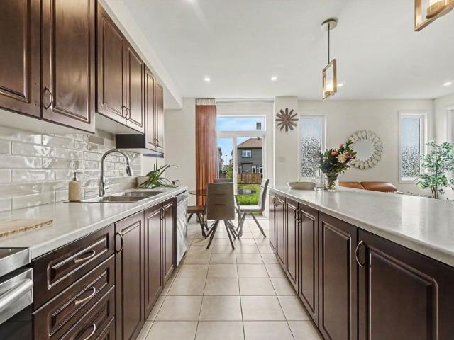 Townhouse for rent in Mulhurst Bay, Ontario