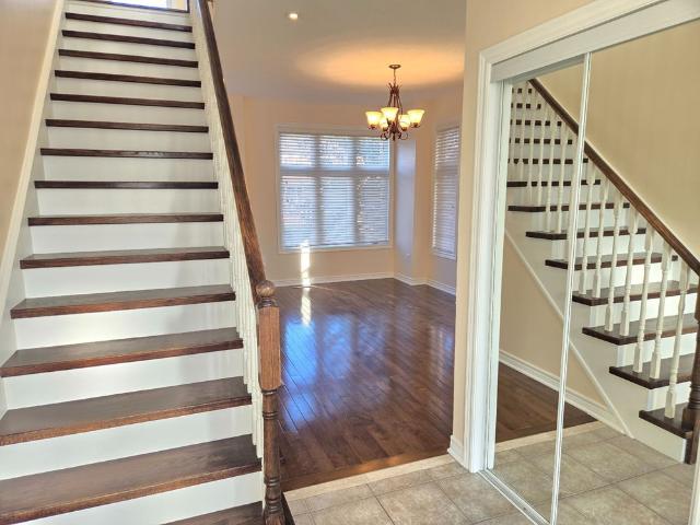Townhouse for rent in Woodbridge, Vaughan