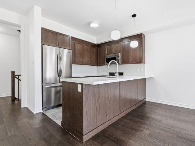 Townhouse for rent in Ancaster, Ontario