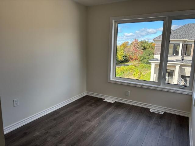 Townhouse for rent in Lindsay, Kawartha Lakes