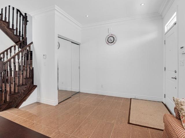 Room for rent in Markham, Ontario