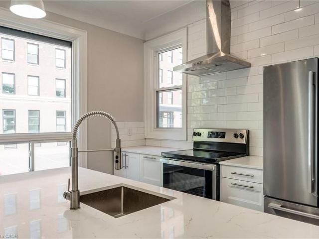 Apartment for rent in Ancaster, Ontario