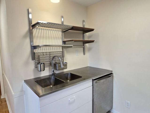 Apartment for rent in York Centre, Toronto