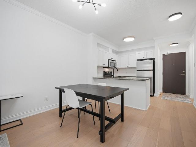 Apartment for rent in Woodbridge, Vaughan