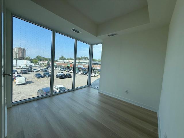Apartment for rent in Humber River—Black Creek, Toronto