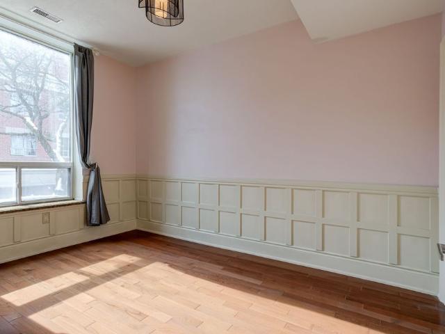 Apartment for rent in Ancaster, Ontario