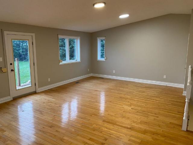 Apartment for rent in Mulhurst Bay, Ontario