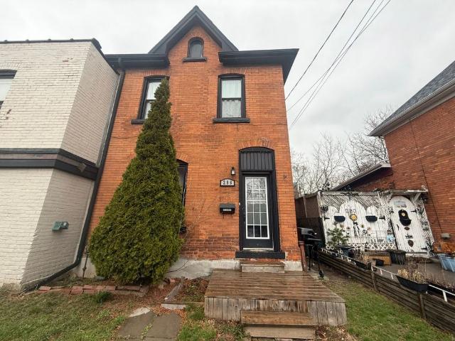 House for rent in Ancaster, Ontario