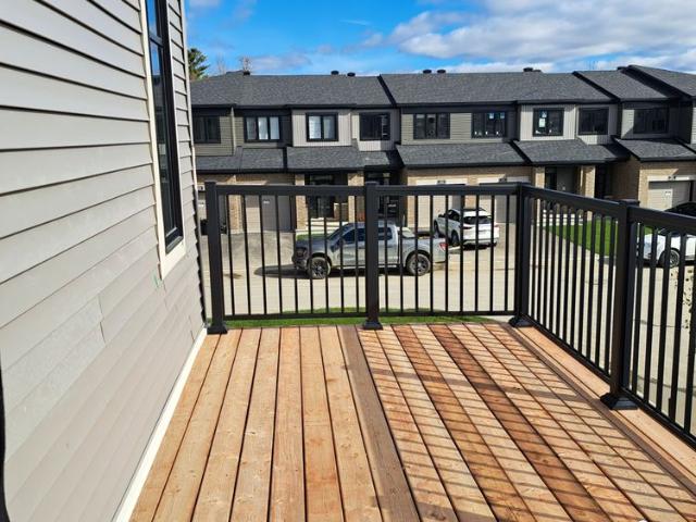Townhouse for rent in Mulhurst Bay, Ontario