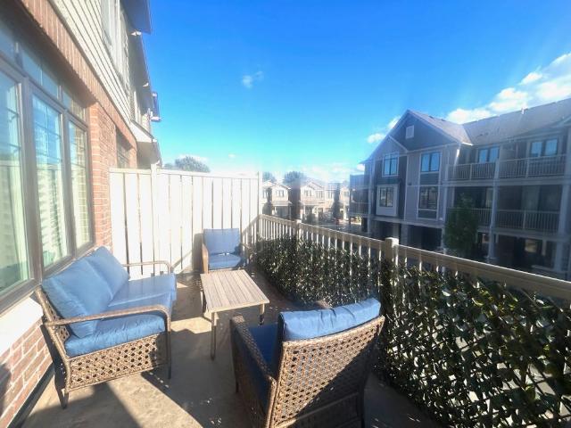 Townhouse for rent in Fruitland, Hamilton