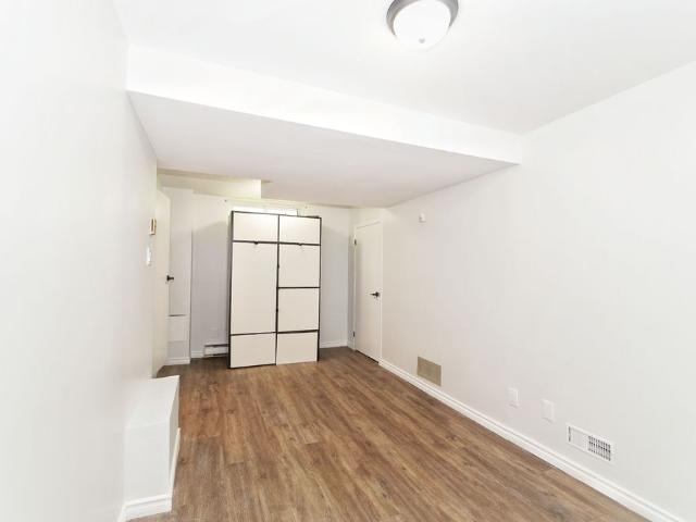Apartment for rent in Mulhurst Bay, Ontario