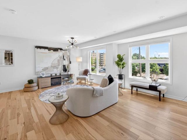 Townhouse for rent in Don Valley East, Toronto