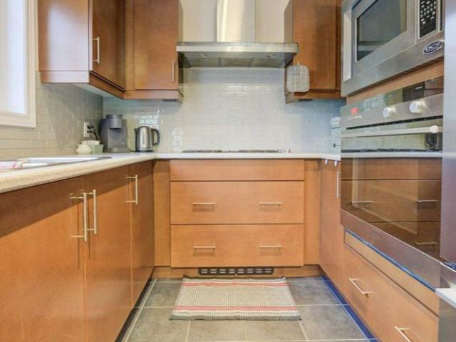Townhouse for rent in Ancaster, Ontario