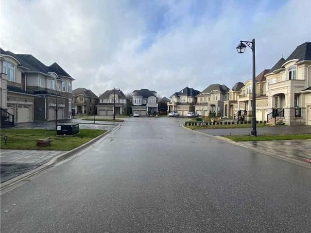 House for rent in Wilcox Lake, Richmond Hill