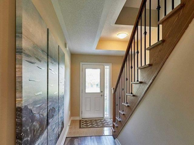 Townhouse for rent in Whitby, Golden Horseshoe