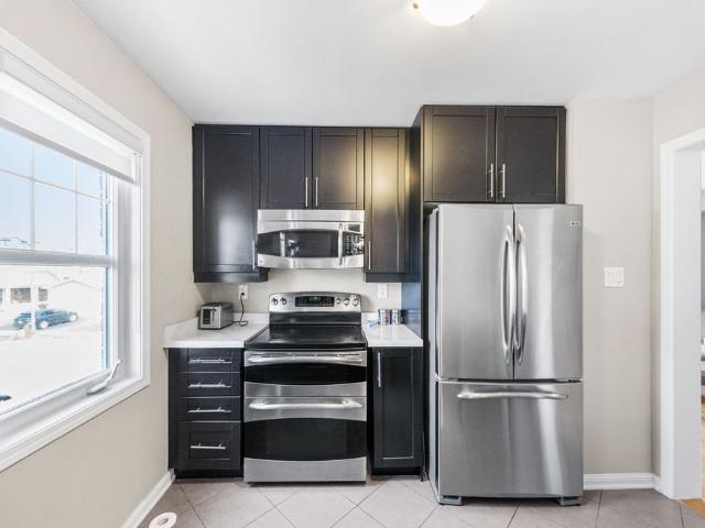 Townhouse for rent in Milton, Ontario
