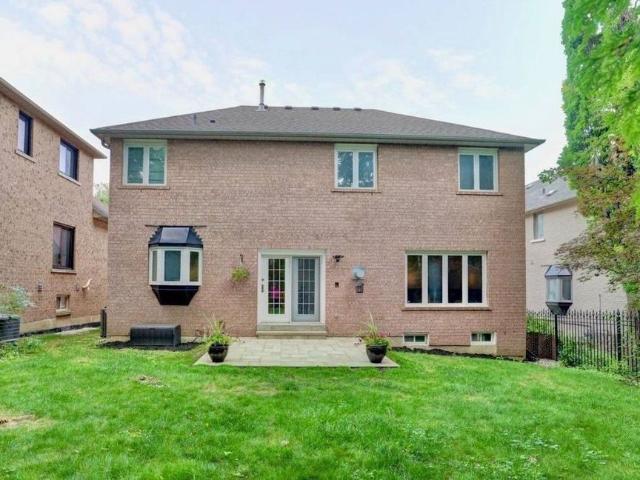 House for rent in Sherwood Forrest, Mississauga