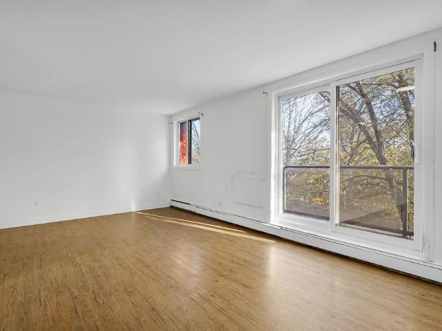 Apartment for rent in Strathroy-caradoc, Ontario