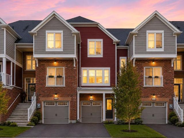 Townhouse for rent in Georgian Sands, Wasaga Beach