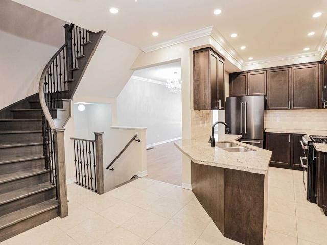 Townhouse for rent in Vaughan, Golden Horseshoe