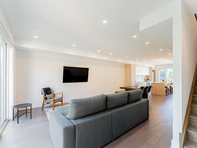 Townhouse for rent in Gravenhurst, Central Ontario