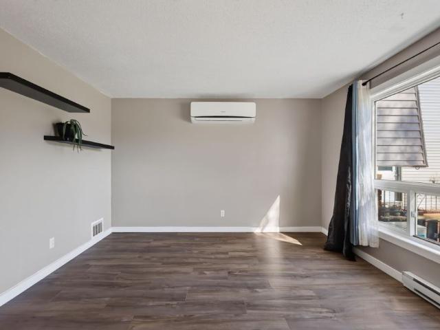 Apartment for rent in Knoxdale-Merivale, Ottawa