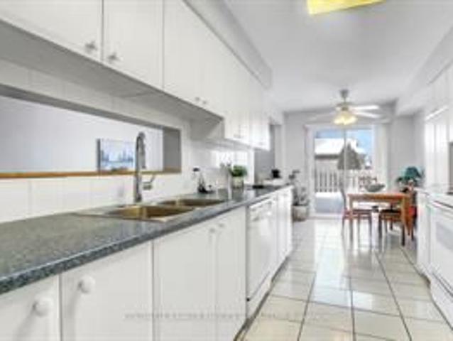 Townhouse for rent in Mulhurst Bay, Ontario