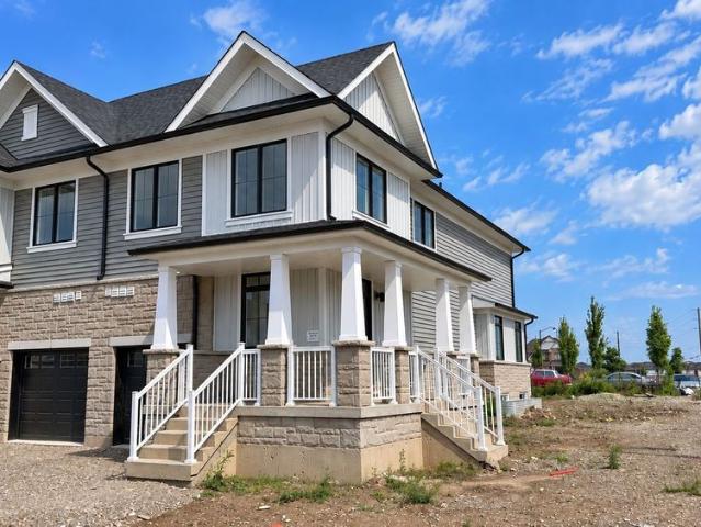 Townhouse for rent in Cayuga, Southwestern Ontario