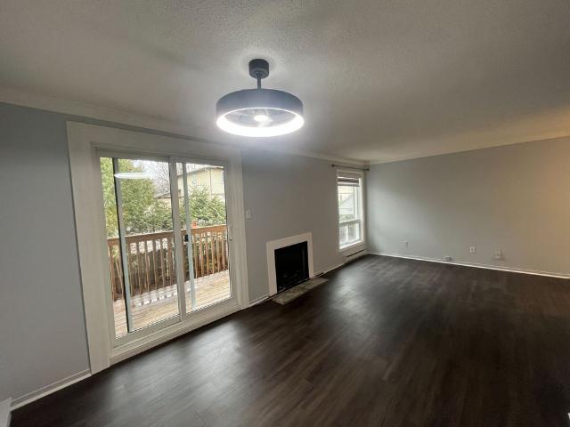 Apartment for rent in Mulhurst Bay, Ontario