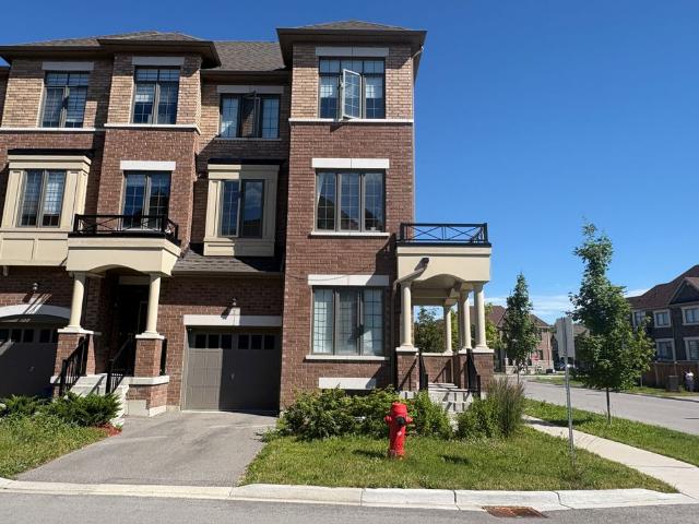 Townhouse for rent in Durham, Ontario