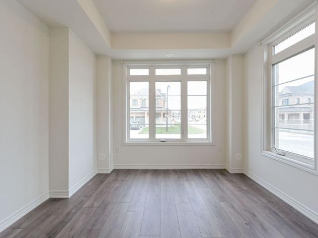 Townhouse for rent in Bradford West Gwillimbury, Ontario