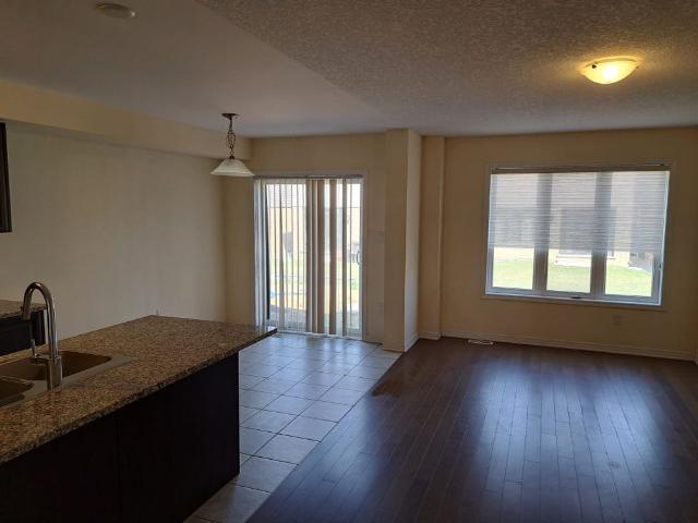 Townhouse for rent in Ancaster, Ontario
