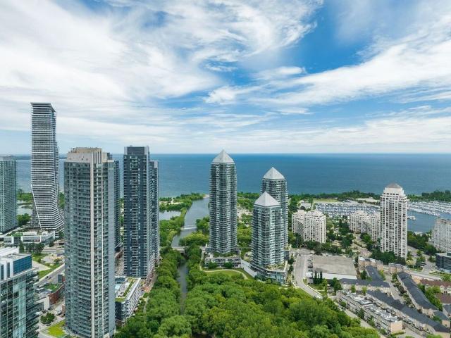 Apartment for rent in Etobicoke—Lakeshore, Toronto