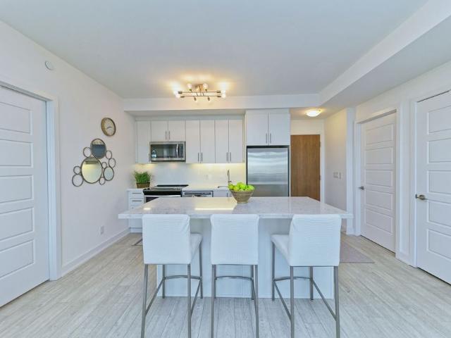 Apartment for rent in Innisfil, Central Ontario
