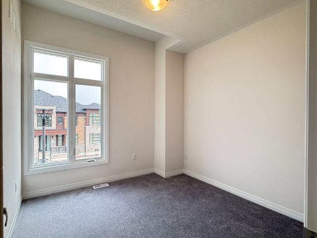 Townhouse for rent in South Greenwood, Pickering