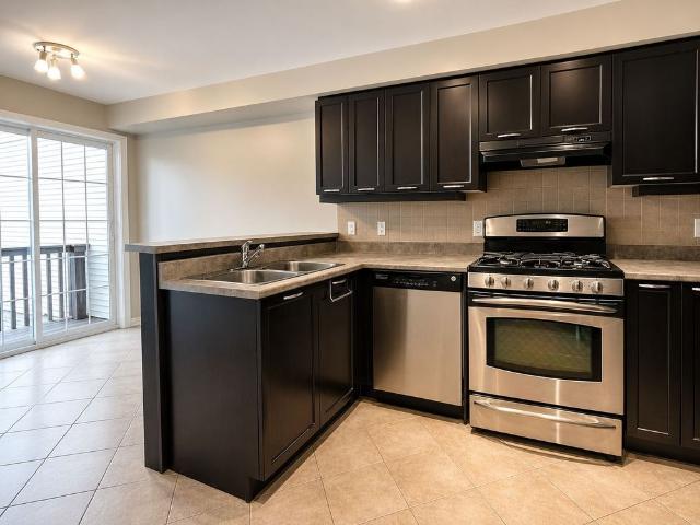 Townhouse for rent in Mulhurst Bay, Ontario