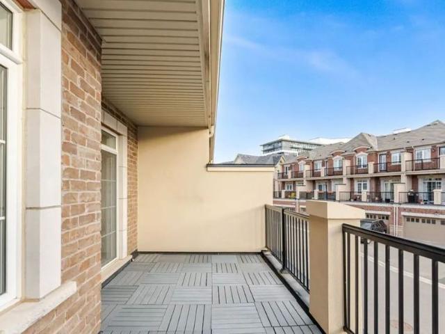 Townhouse for rent in Oakville, Ontario