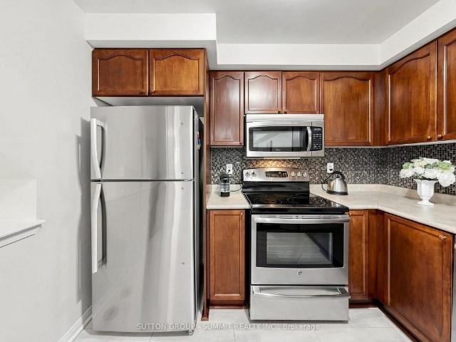 Townhouse for rent in Oakville, Ontario