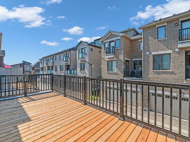 Townhouse for rent in Oakville, Golden Horseshoe